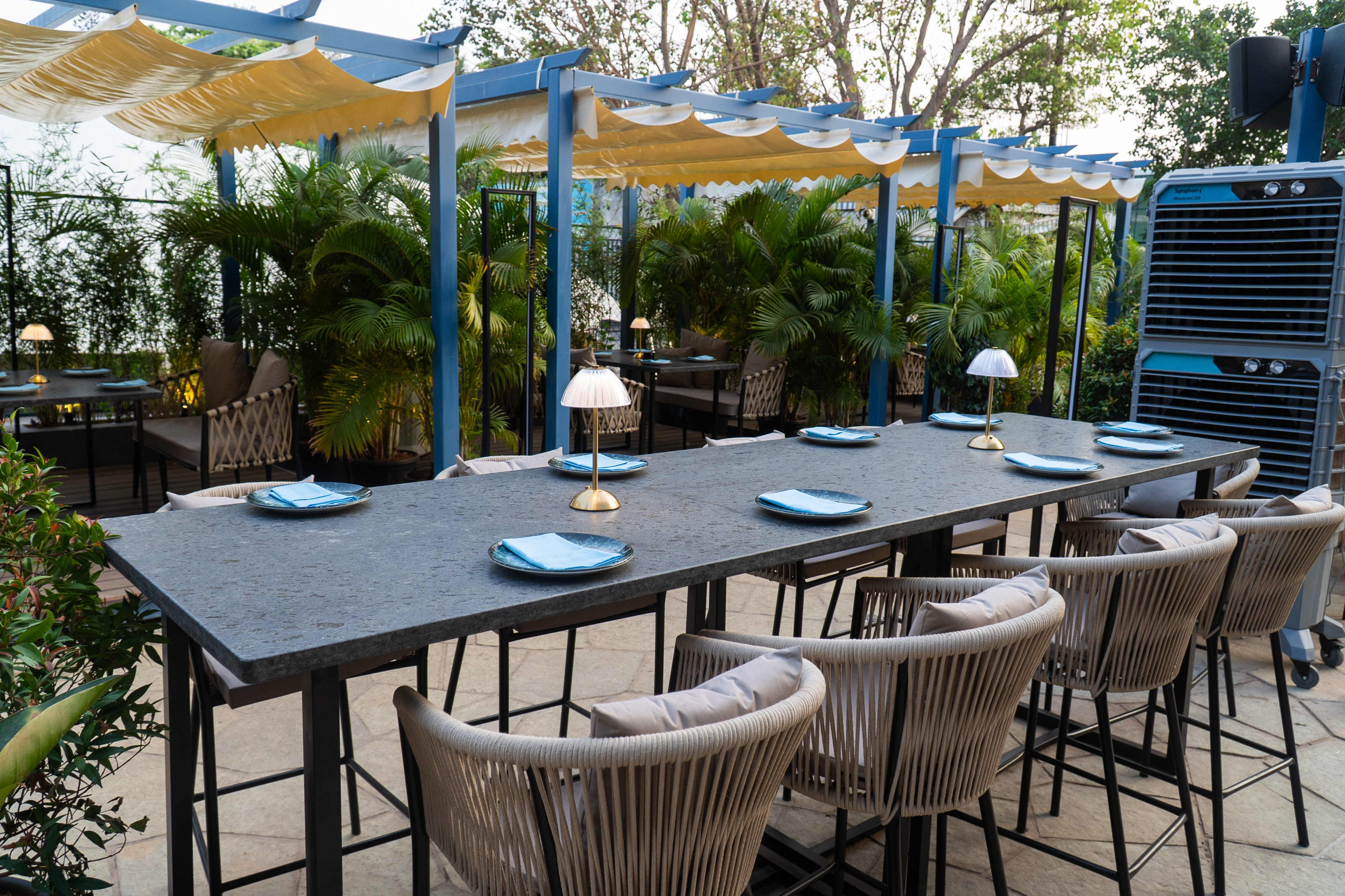 LA MAR BAR AND KITCHEN